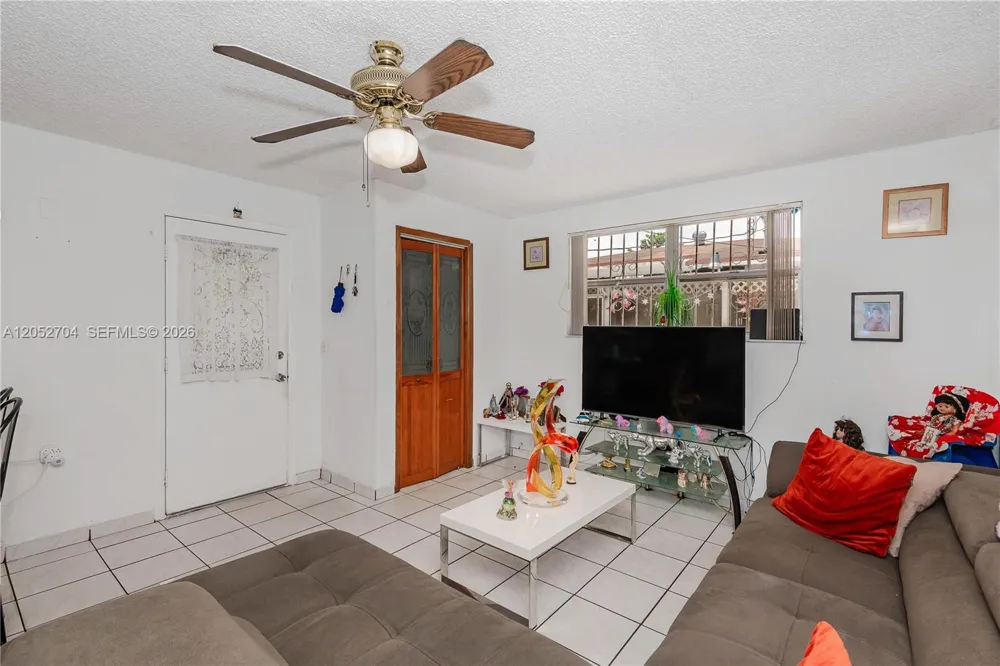 225 E 43rd St Hialeah, FL 33013
