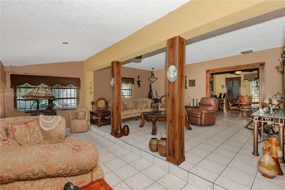 225 E 43rd St Hialeah, FL 33013