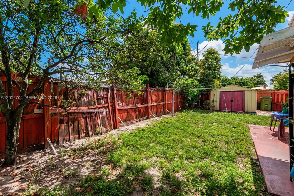 225 E 43rd St Hialeah, FL 33013