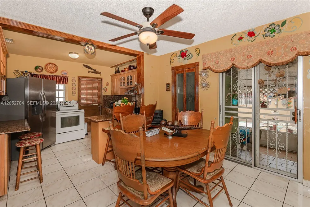 225 E 43rd St Hialeah, FL 33013