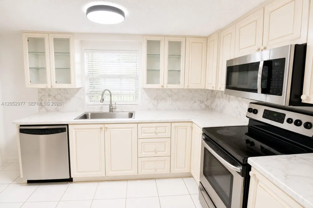 765 W 23rd St #1 Hialeah, FL 33010