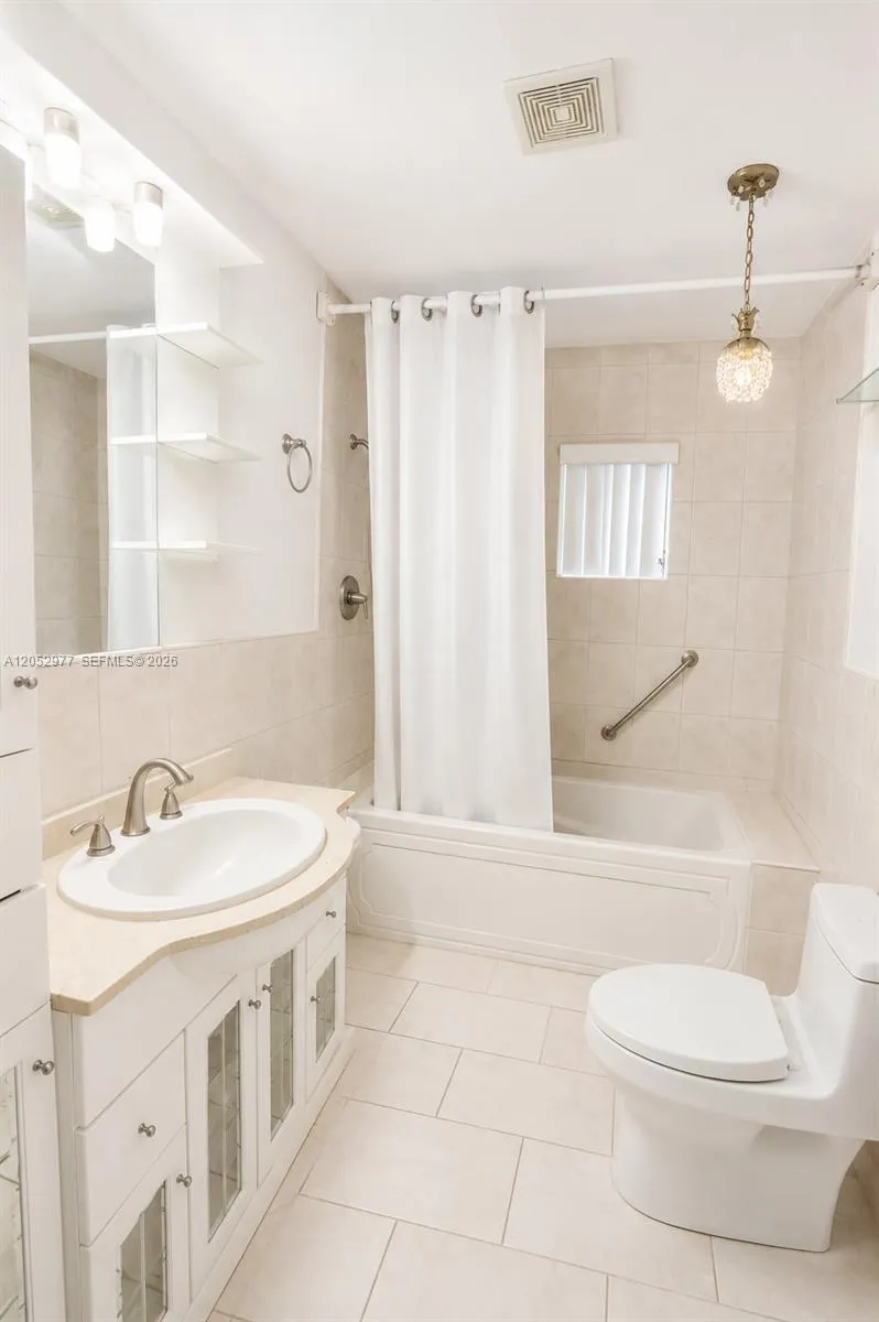 765 W 23rd St #1 Hialeah, FL 33010
