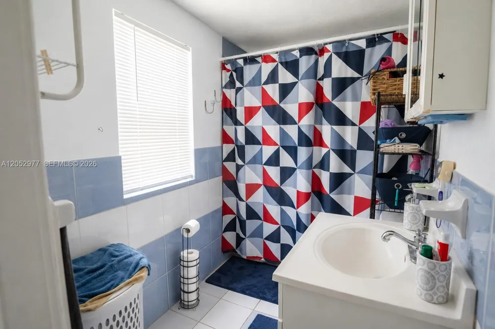 765 W 23rd St #1 Hialeah, FL 33010