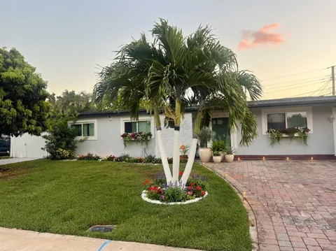 3464 Tyringham Drive