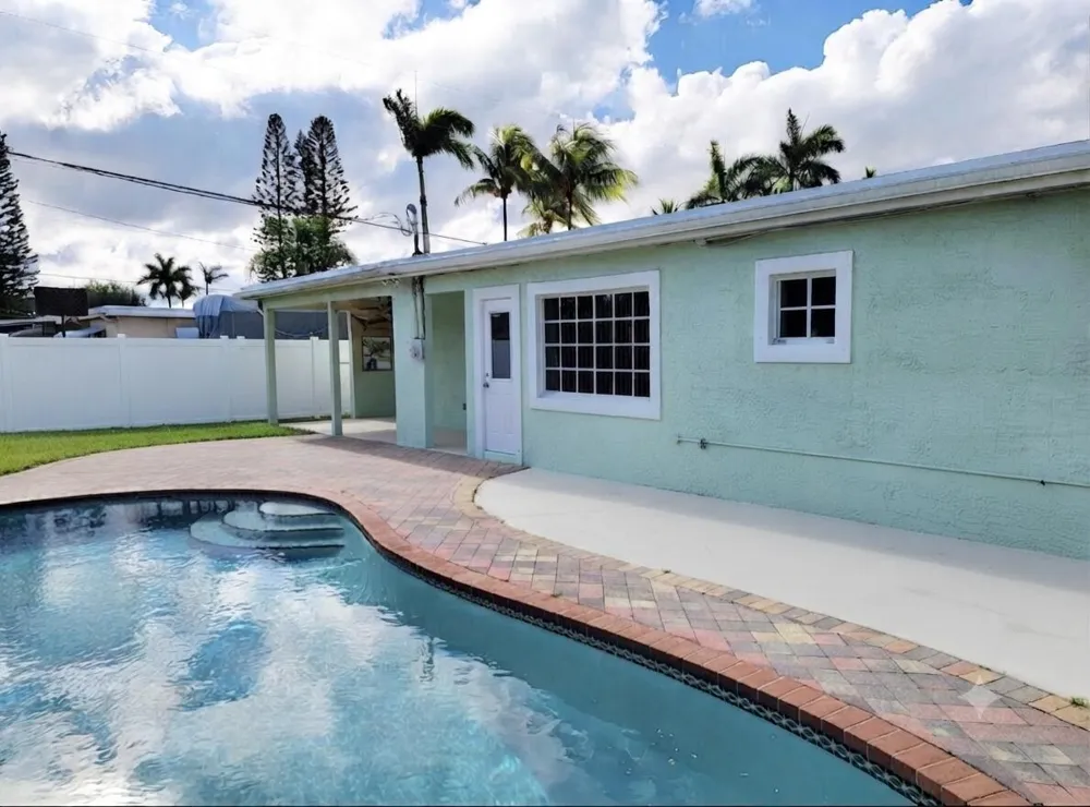 3464 Tyringham Drive West Palm Beach, FL 33406