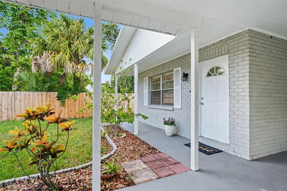5733 66TH LANE St Petersburg, FL 33709