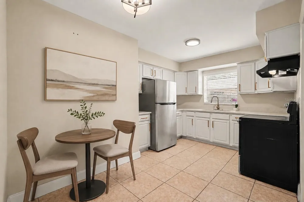 5733 66TH LANE St Petersburg, FL 33709