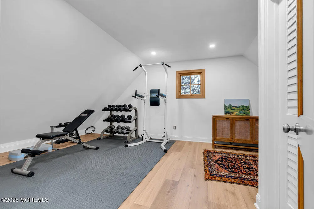 18 Belvidere Road Atlantic Highlands, NJ 07716