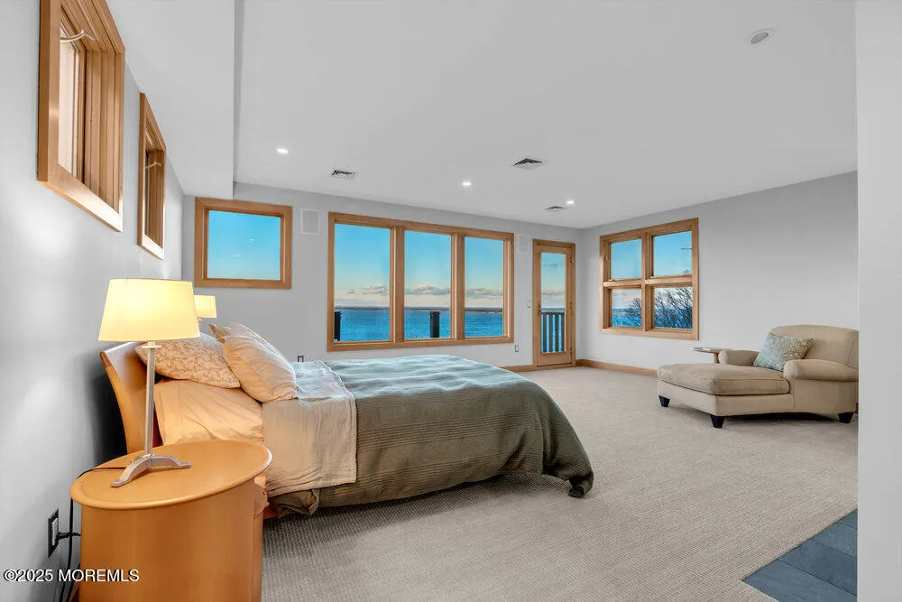 18 Belvidere Road Atlantic Highlands, NJ 07716