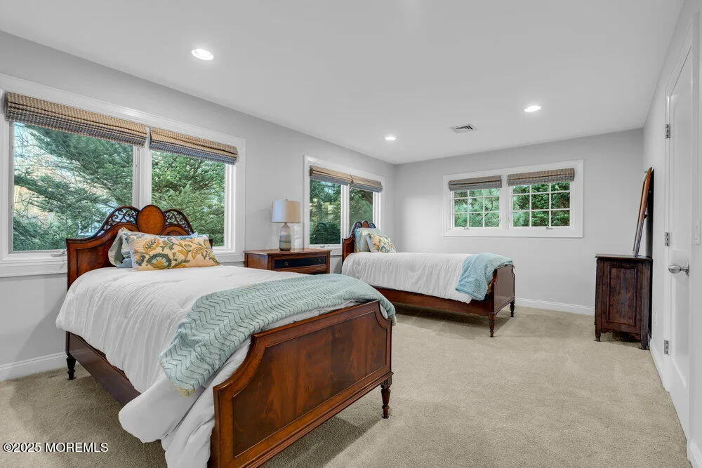 18 Belvidere Road Atlantic Highlands, NJ 07716