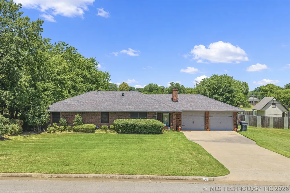 617 Wallace NW Ardmore, OK 73401