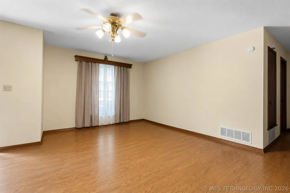 617 Wallace NW Ardmore, OK 73401