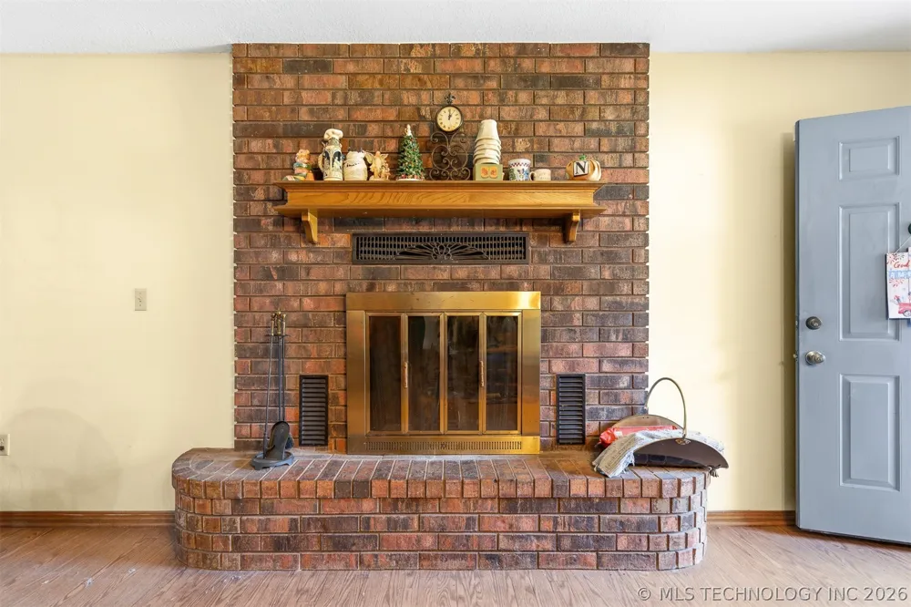617 Wallace NW Ardmore, OK 73401