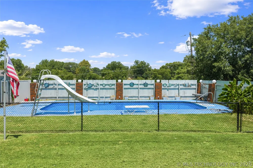 617 Wallace NW Ardmore, OK 73401