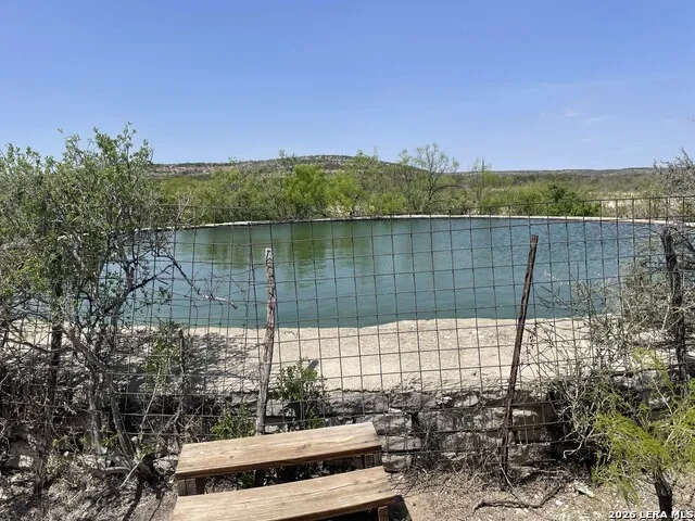 21 HIGH LONESOME RANCH Comstock, TX 78837
