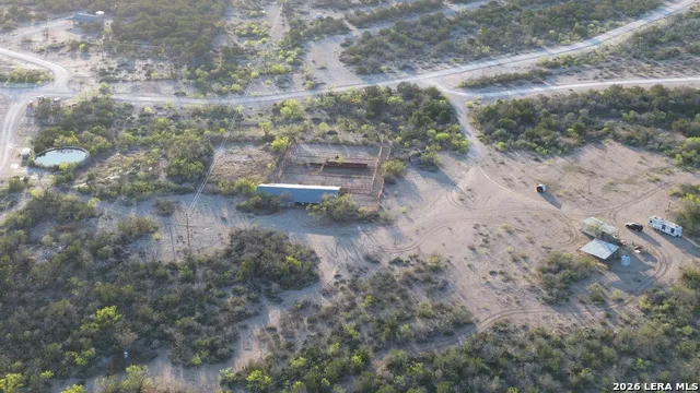 21 HIGH LONESOME RANCH Comstock, TX 78837