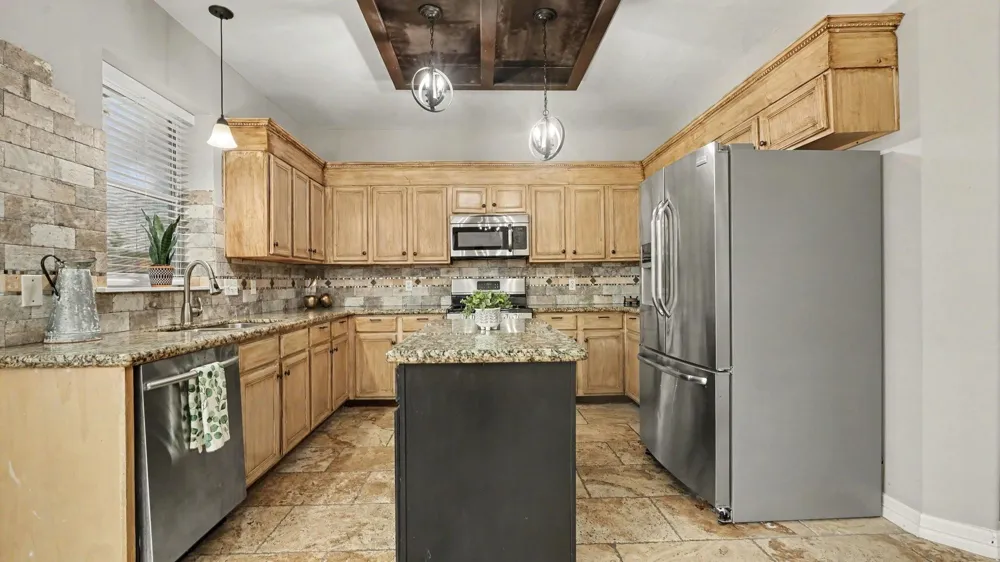 1927 Pinewood Court Baytown, TX 77521