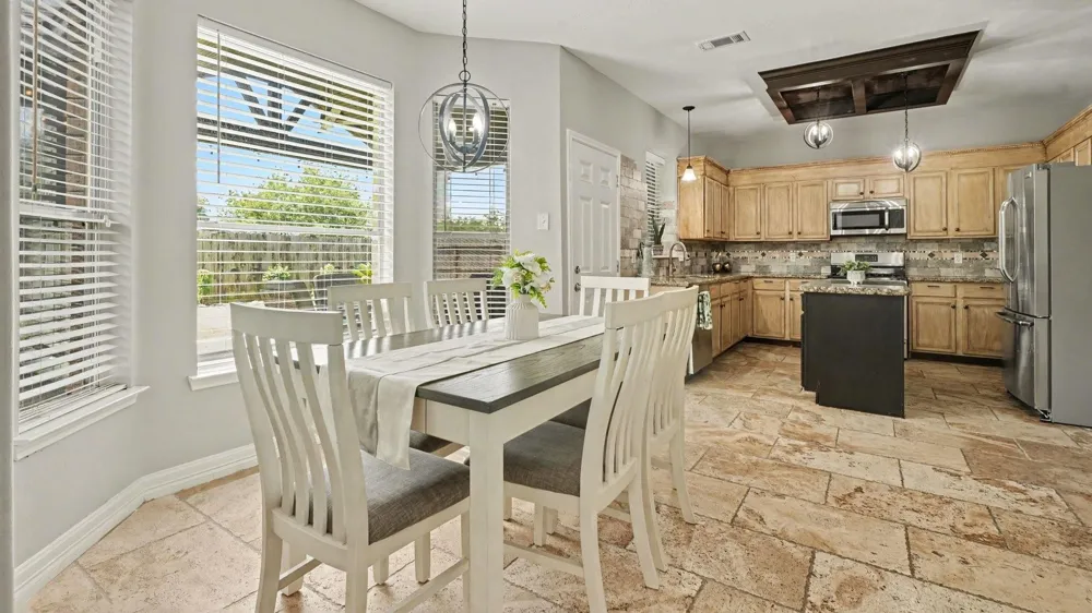 1927 Pinewood Court Baytown, TX 77521