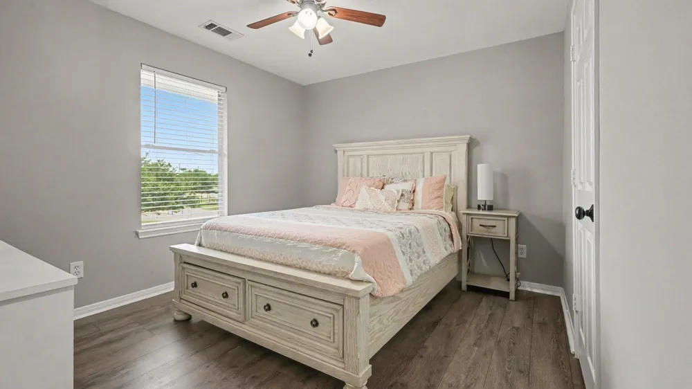 1927 Pinewood Court Baytown, TX 77521