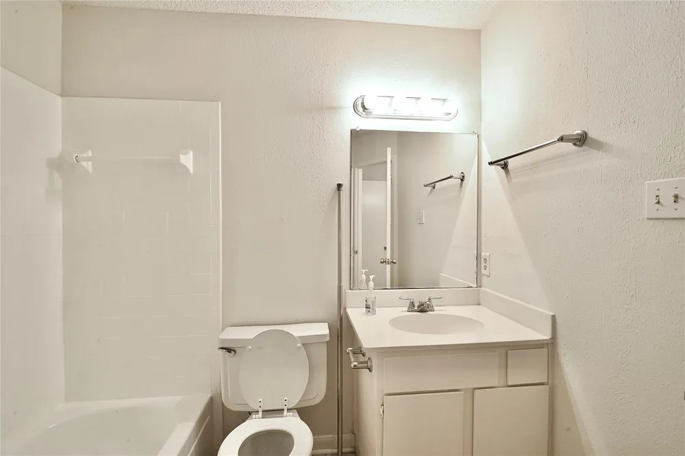 9407 Pagewood Lane Houston, TX 77063