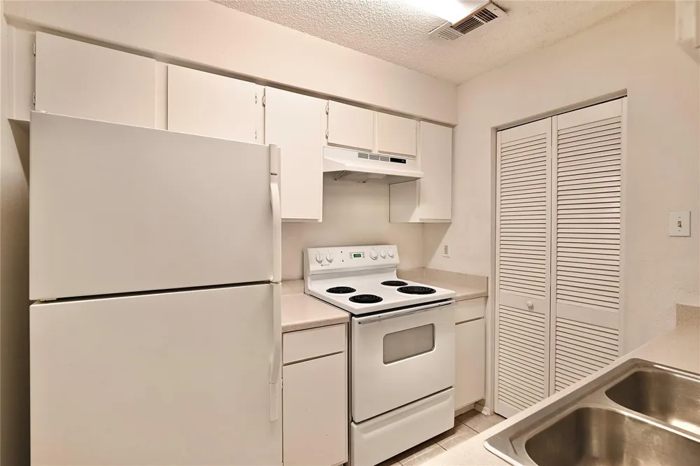 9407 Pagewood Lane Houston, TX 77063