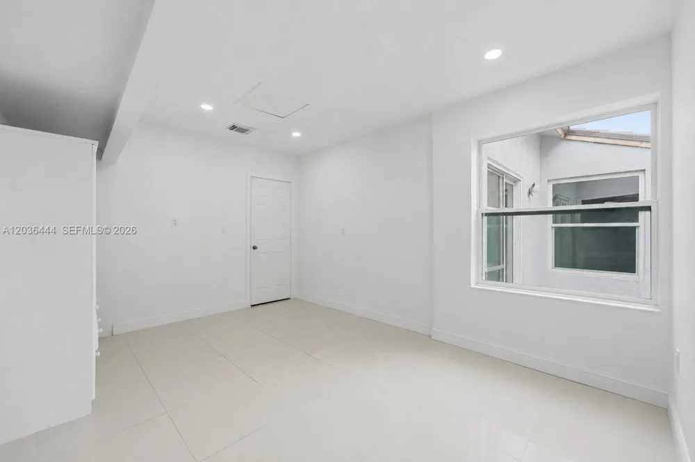 13263 SW 9th Ter Miami, FL 33184