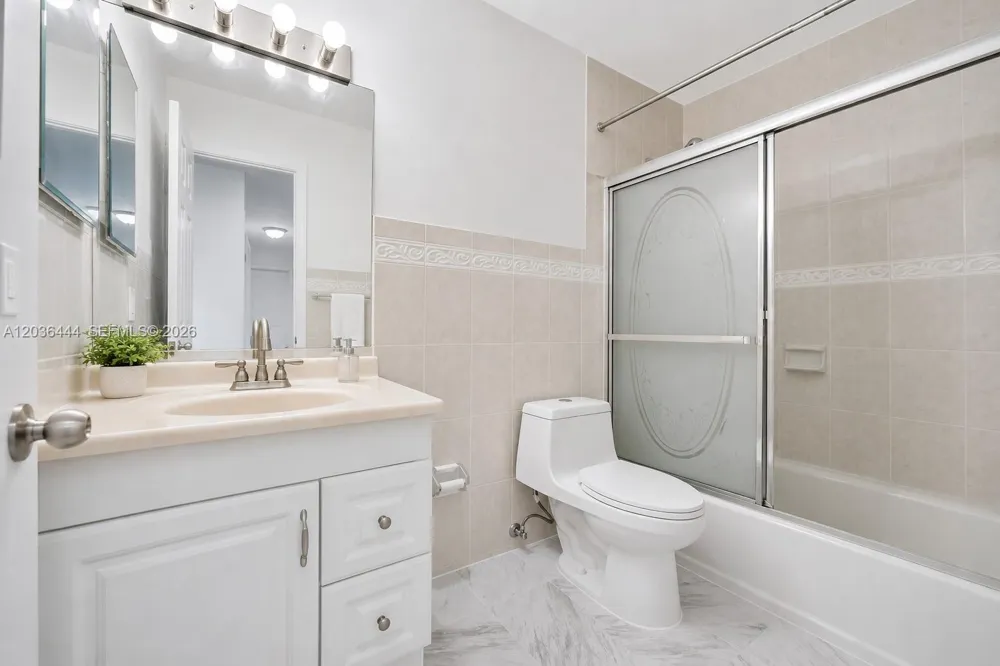 13263 SW 9th Ter Miami, FL 33184