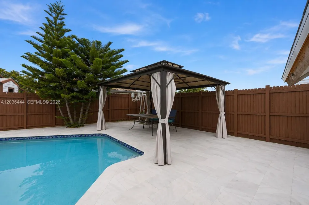 13263 SW 9th Ter Miami, FL 33184
