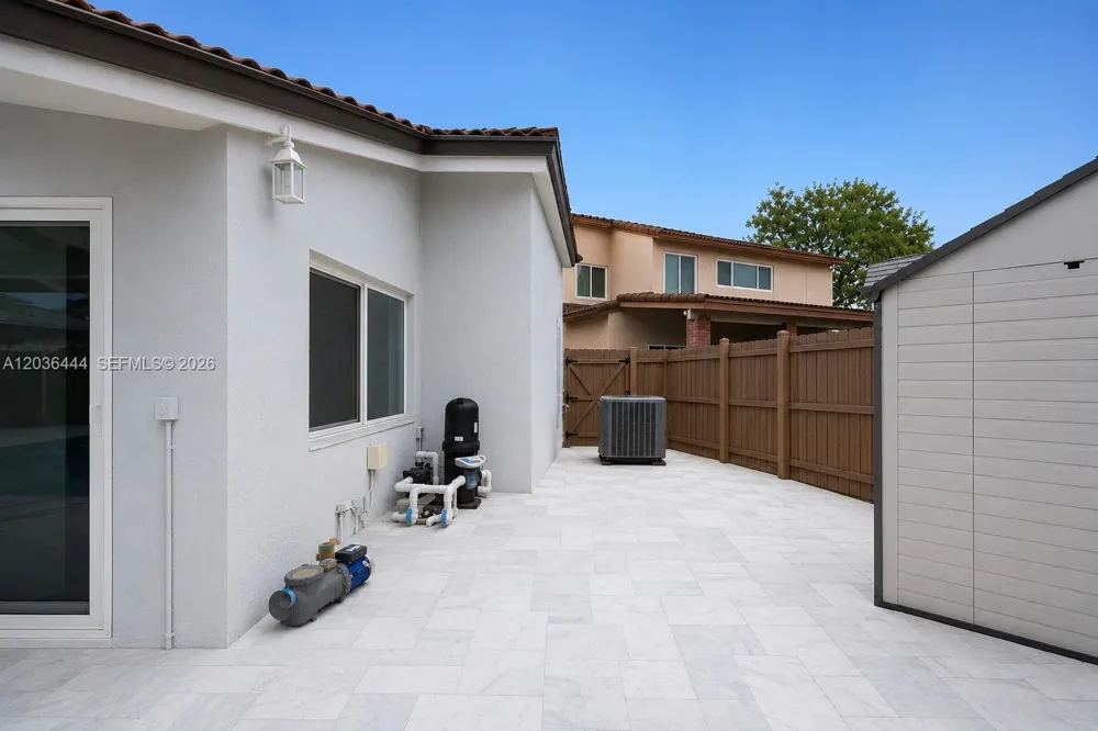13263 SW 9th Ter Miami, FL 33184