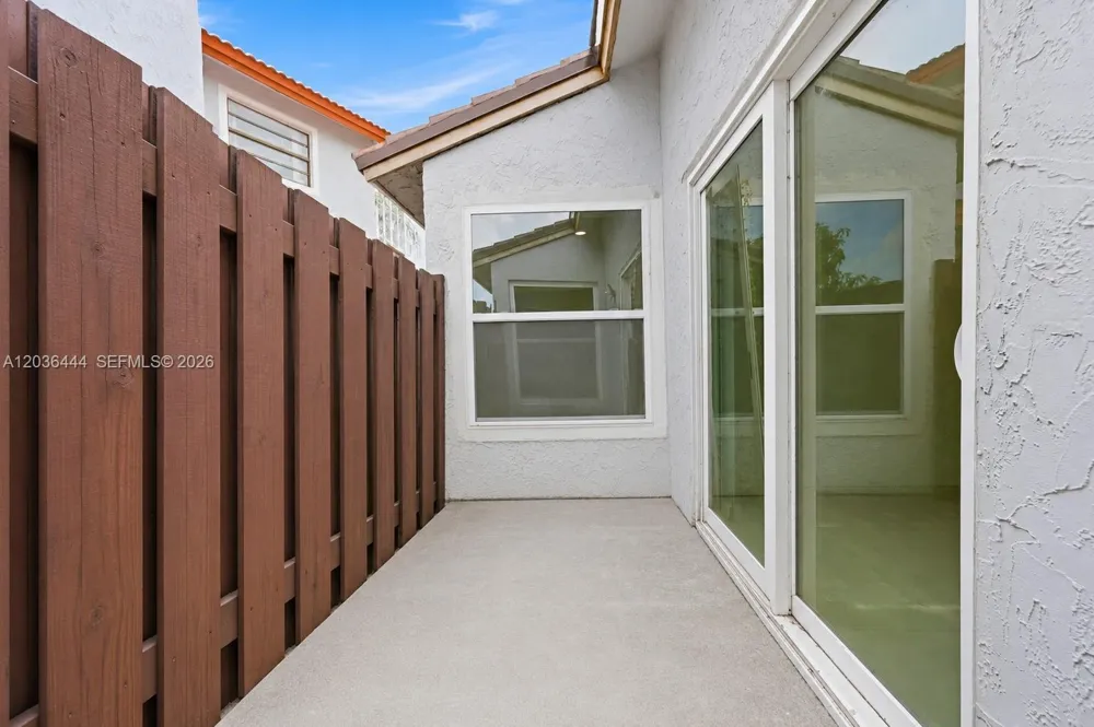 13263 SW 9th Ter Miami, FL 33184
