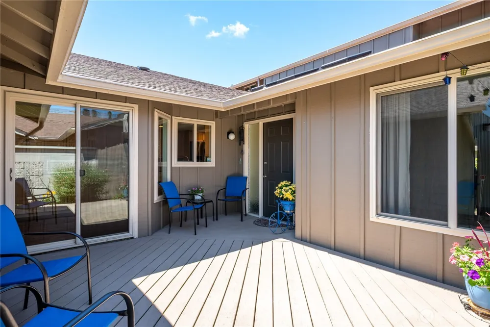 575 Peardale Lane #11 Longview, WA 98632