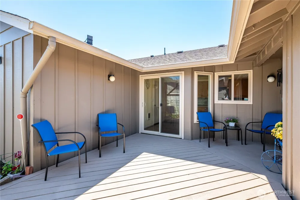 575 Peardale Lane #11 Longview, WA 98632
