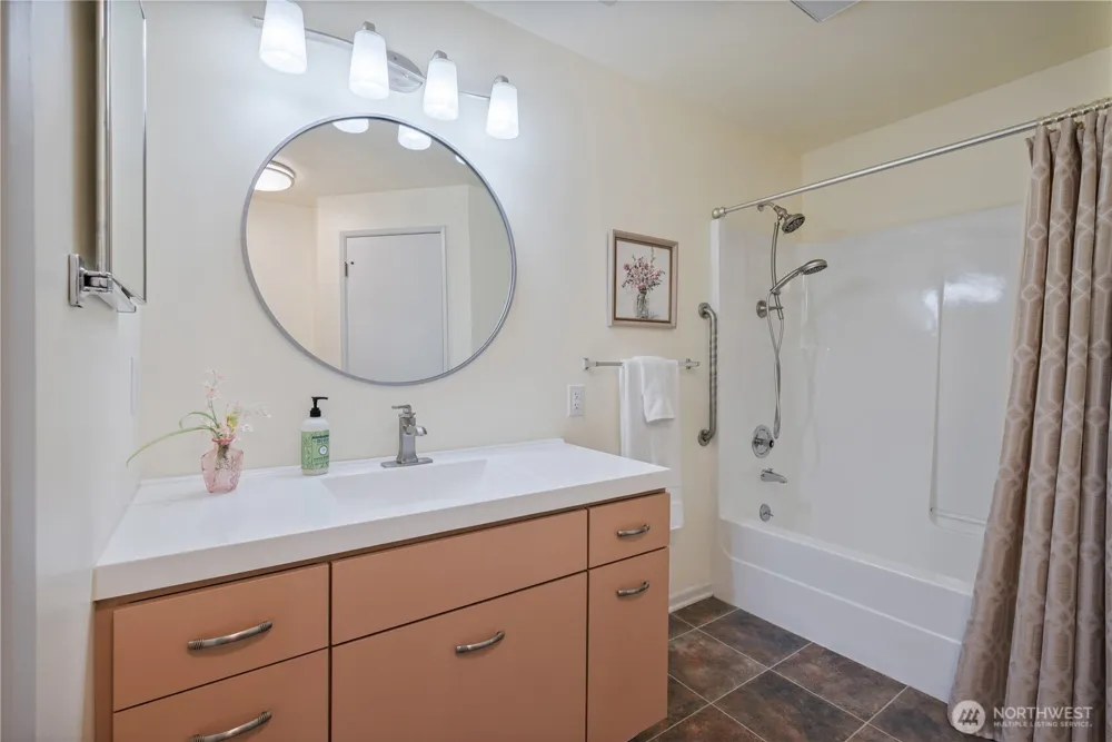 575 Peardale Lane #11 Longview, WA 98632