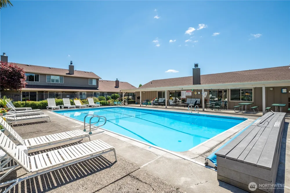 575 Peardale Lane #11 Longview, WA 98632