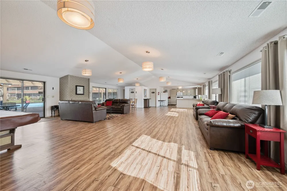 575 Peardale Lane #11 Longview, WA 98632