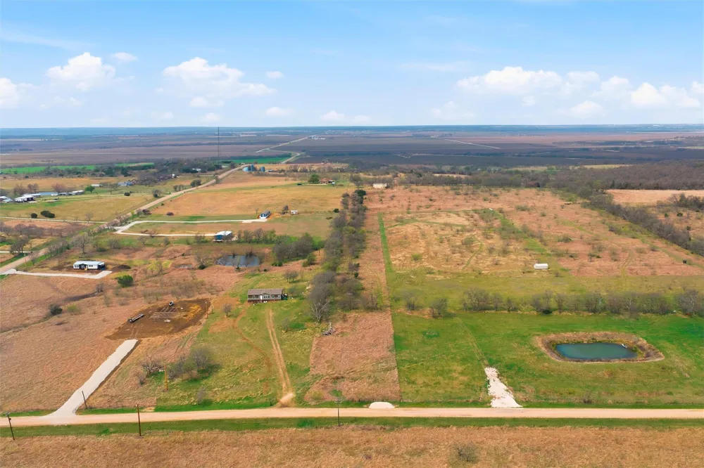 41 Eddy Gatesville Parkway Moody, TX 76557