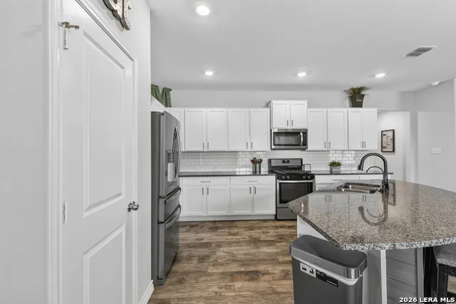 4003 FORT PALMER BLVD St Hedwig, TX 78152
