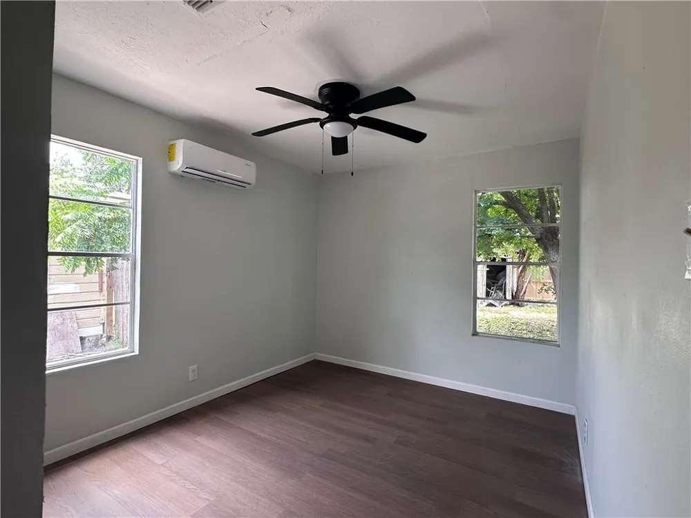 4533 Bluebelle Corpus Christi, TX 78416
