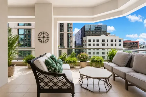 2300 WOLF STREET #5D