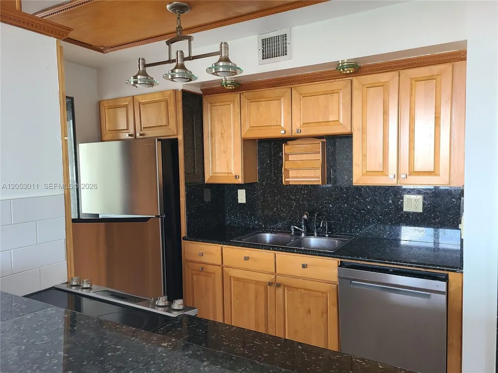 2881 NE 33rd Ct #3H Fort Lauderdale, FL 33306
