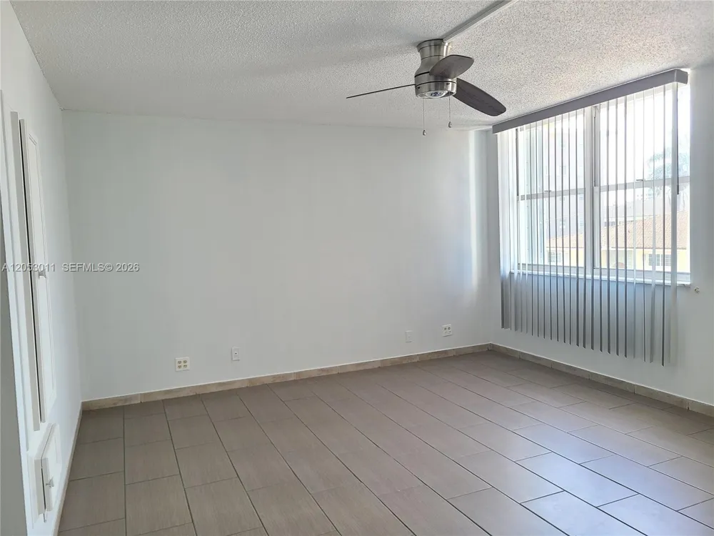 2881 NE 33rd Ct #3H Fort Lauderdale, FL 33306