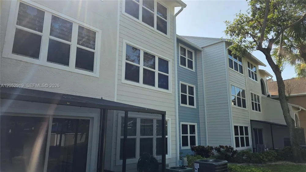 2307 Congress Ave #16 Boynton Beach, FL 33426