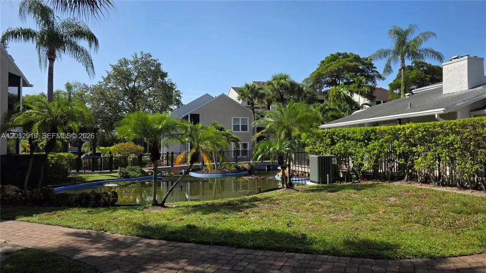2307 Congress Ave #16 Boynton Beach, FL 33426