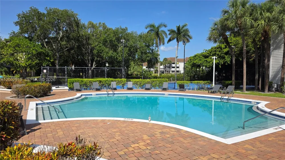 2307 Congress Ave #16 Boynton Beach, FL 33426