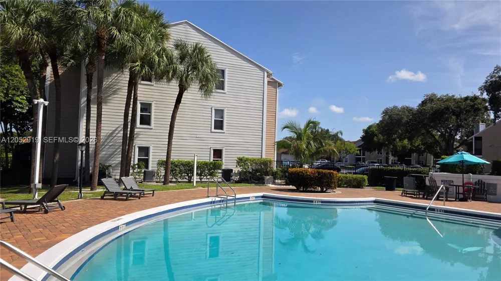 2307 Congress Ave #16 Boynton Beach, FL 33426