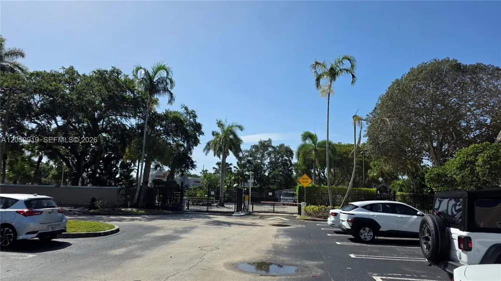 2307 Congress Ave #16 Boynton Beach, FL 33426