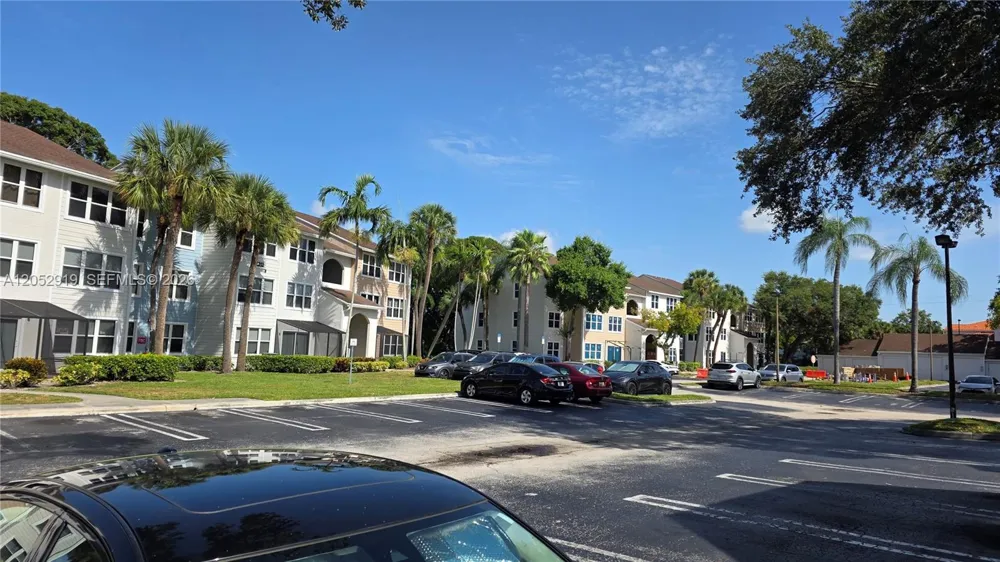 2307 Congress Ave #16 Boynton Beach, FL 33426