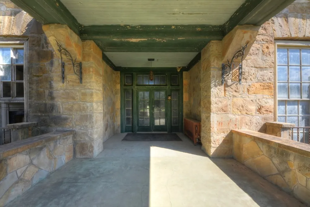6887 Von Ormy Road San Antonio, TX 78073