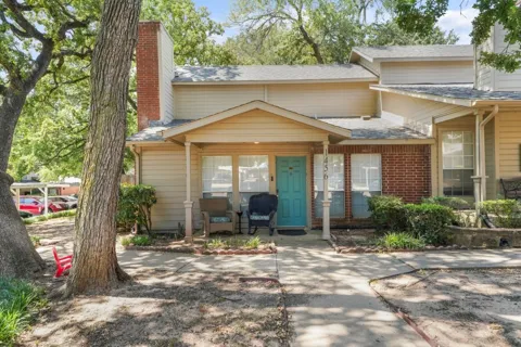 1456 Meadowood Village Drive