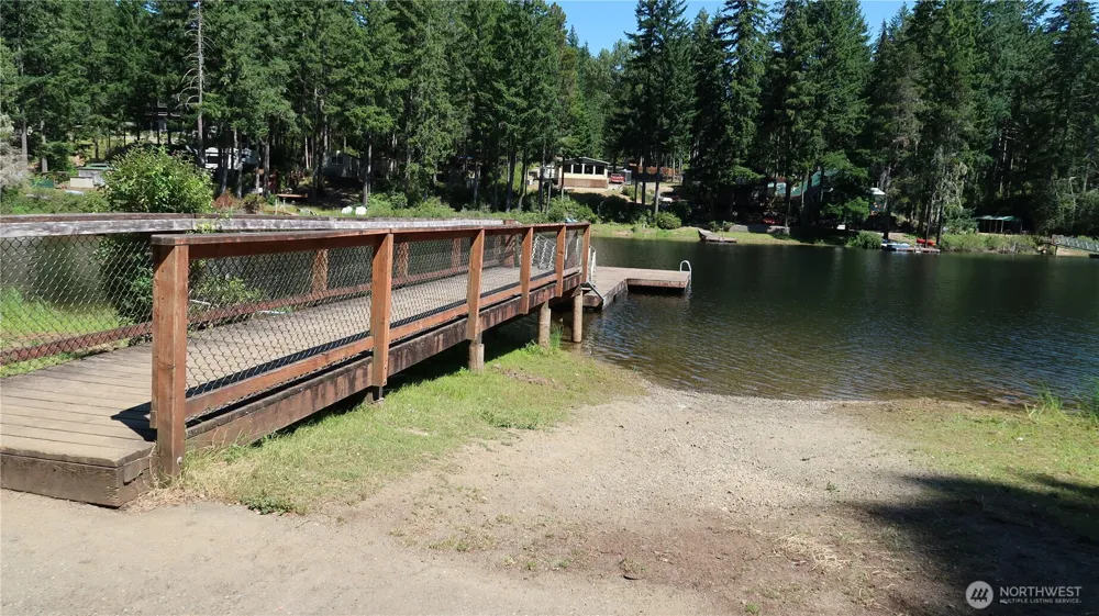 431 NE Collins Lake Dr. Tahuya, WA 98588